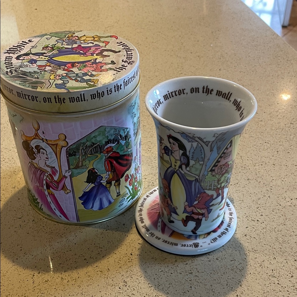 Snow White Mug and Tin Set - Multicolor
